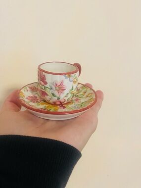Mini teacup